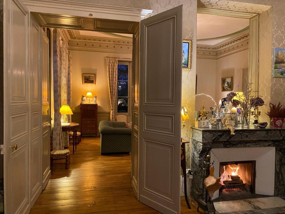 B&B Chateau De Preuil Vallenay 외부 사진