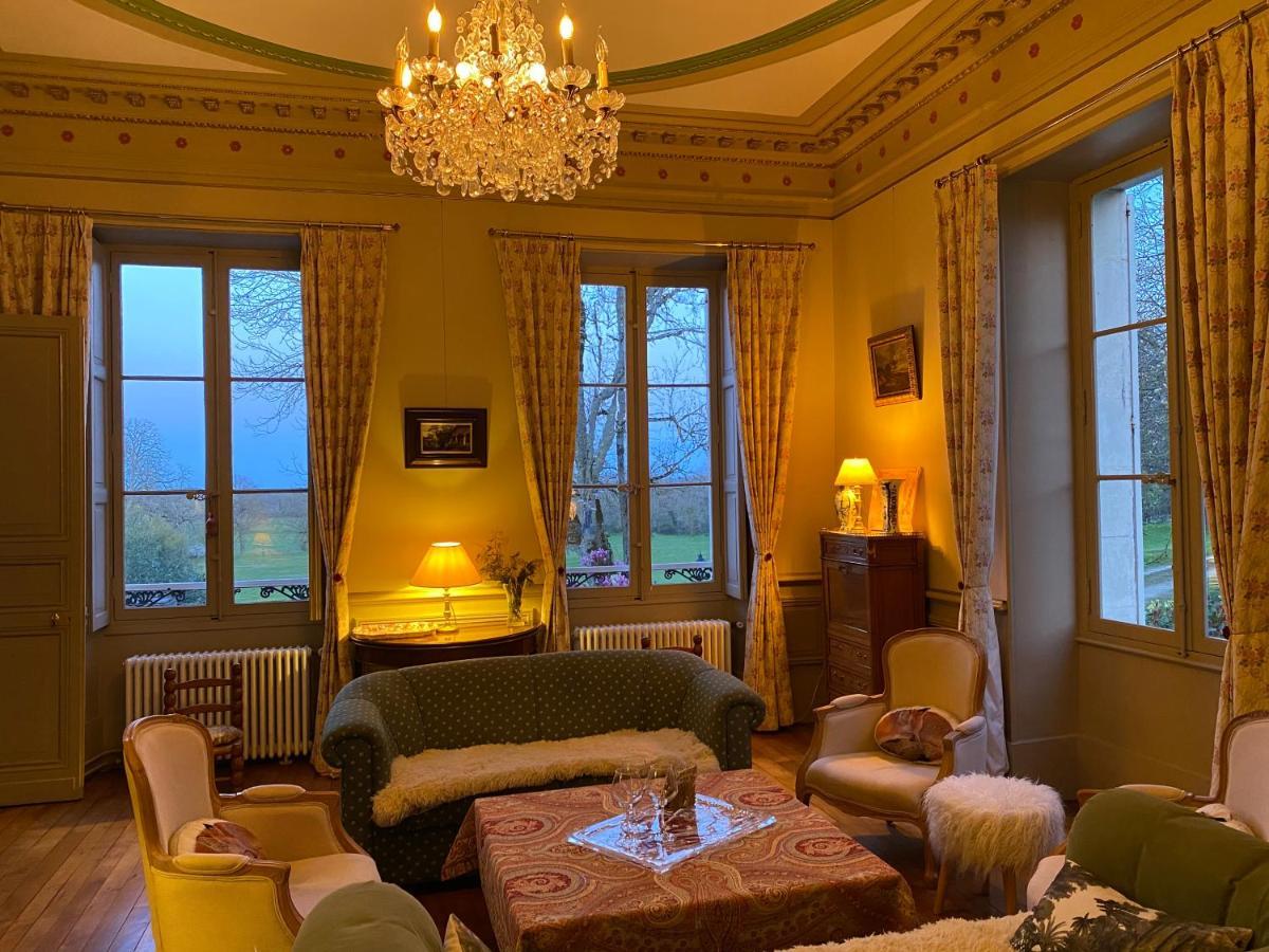 B&B Chateau De Preuil Vallenay 외부 사진
