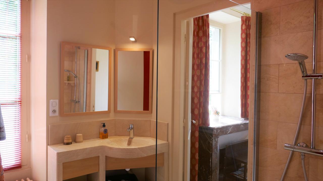 B&B Chateau De Preuil Vallenay 외부 사진